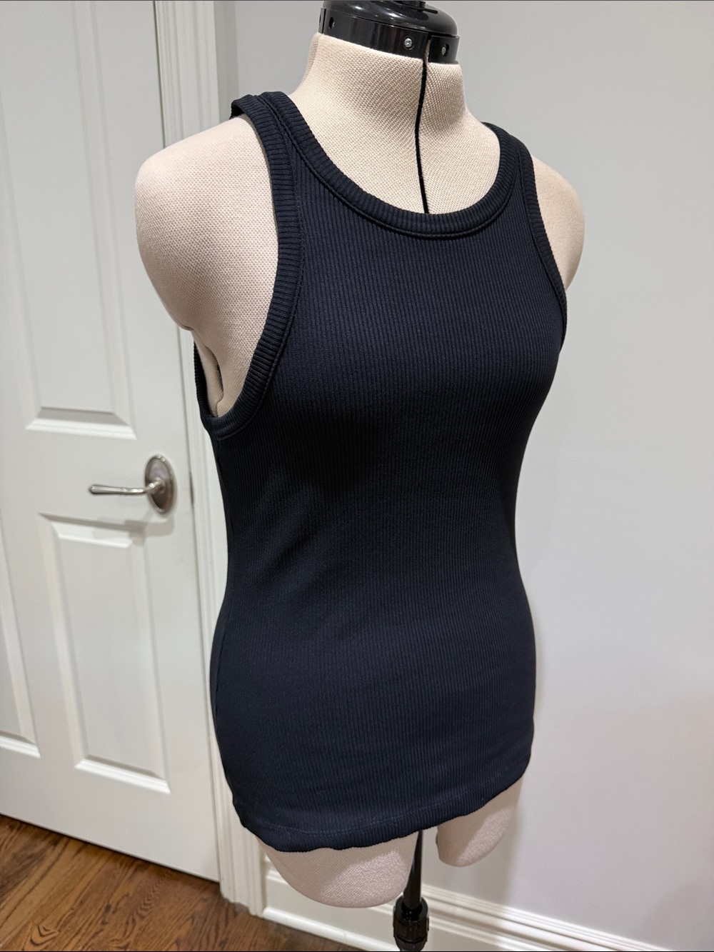 AGOLDE Black Ribbed Poppy Tank Top Sleeveless M - Picture 4 of 6